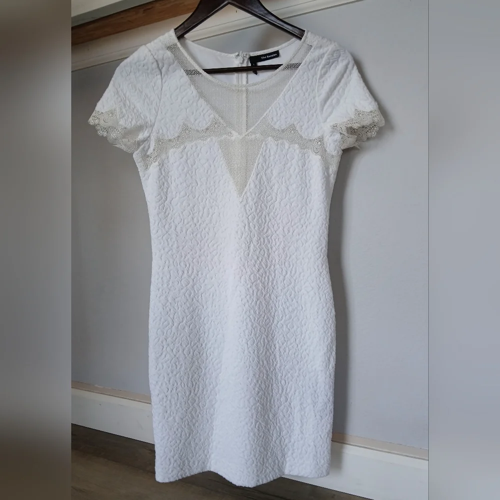 The Kooples Leo Crinkled Lace dress in white. Size S - Picture 2 of 4
